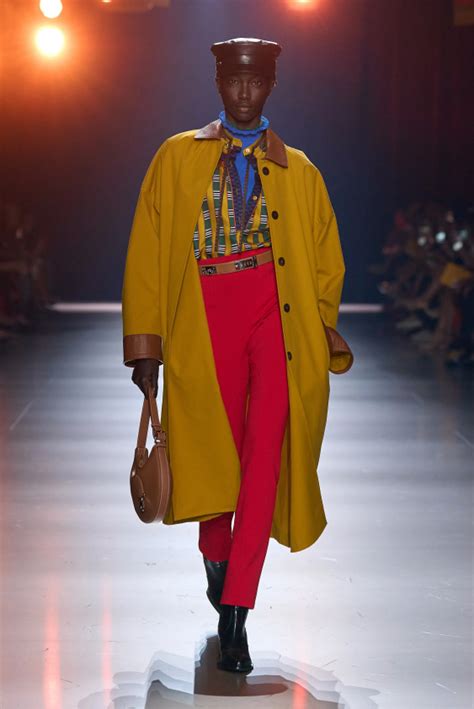mode zweitlinien drittlinien cruise collection burberry